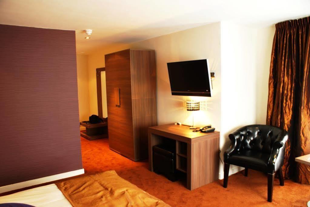 Van Der Valk Hotel Hardegarijp - Leeuwarden Exteriör bild