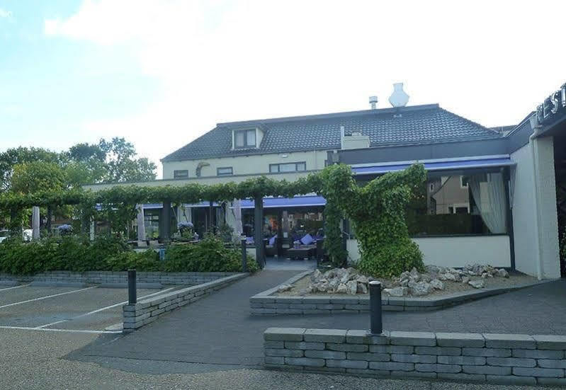 Van Der Valk Hotel Hardegarijp - Leeuwarden Exteriör bild